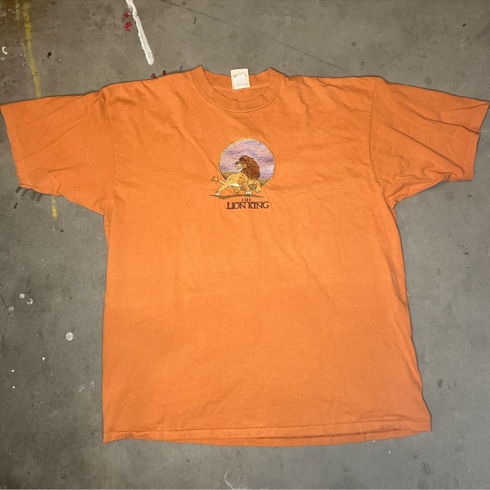 Vintage 90s Single Stitch THE LION KING WALT DISNEY EMBROIDERED T-Shirt